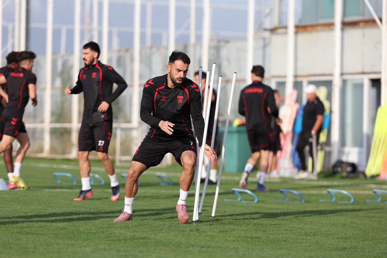 Sivasspor, Ankara Keçiörengücü maçının hazırlıklarını sürdürdü
